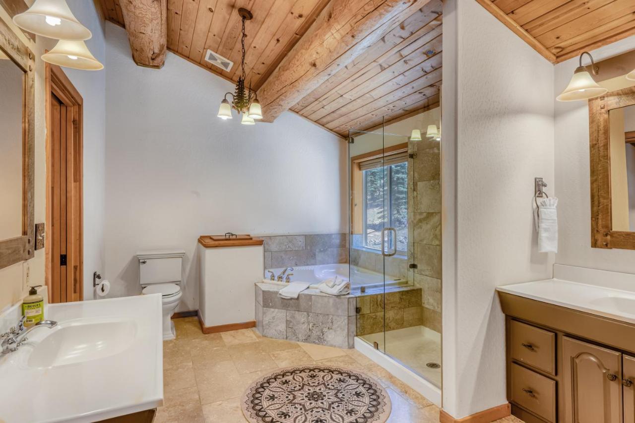 Log Cabin Estate - Falcon Ridge Truckee Luaran gambar